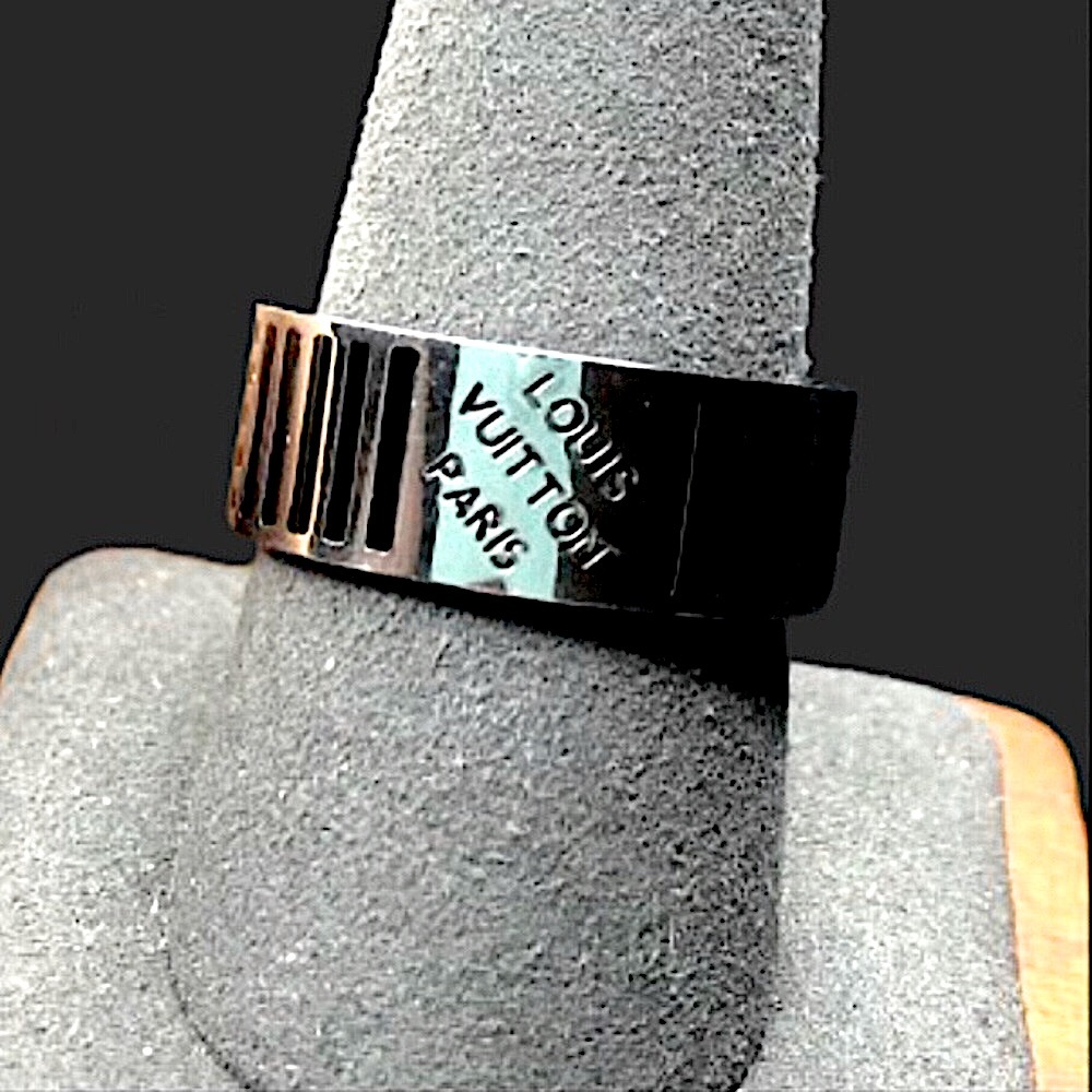 LOUIS VUITTON LV Damier Silver & Black Damier Ring Size 10 (L, 22) NWOT - Picture 11 of 11